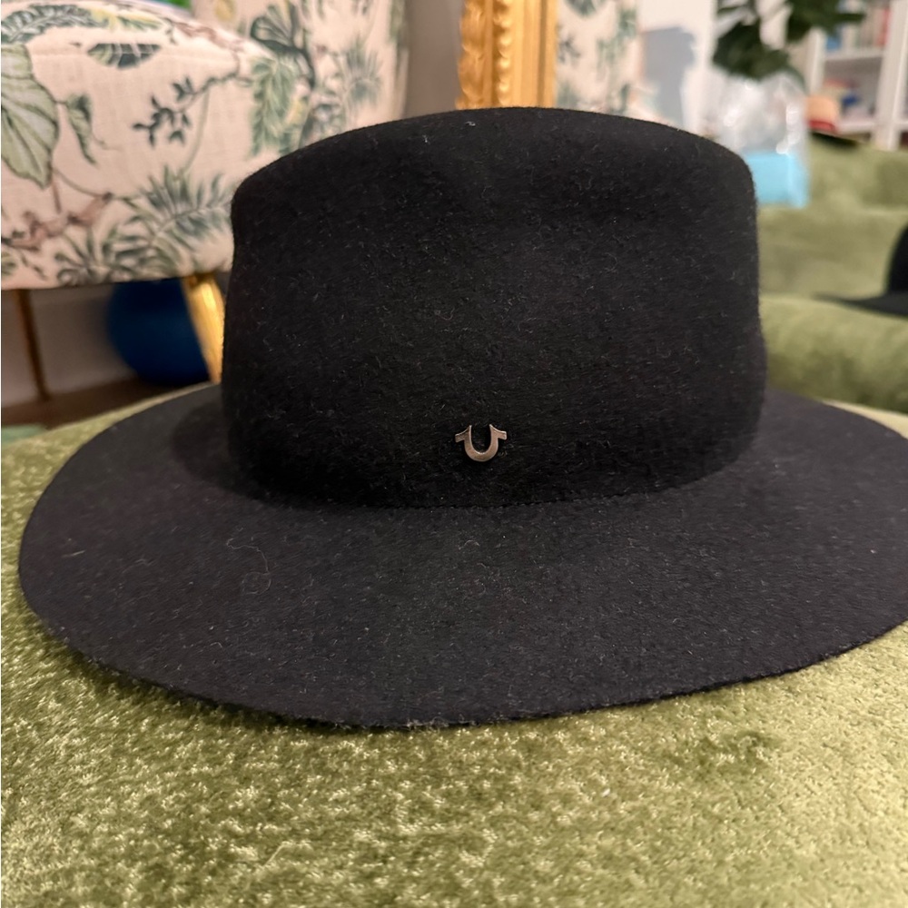 True Religion Black Wool Felt Rancher Hat with Metal Logo